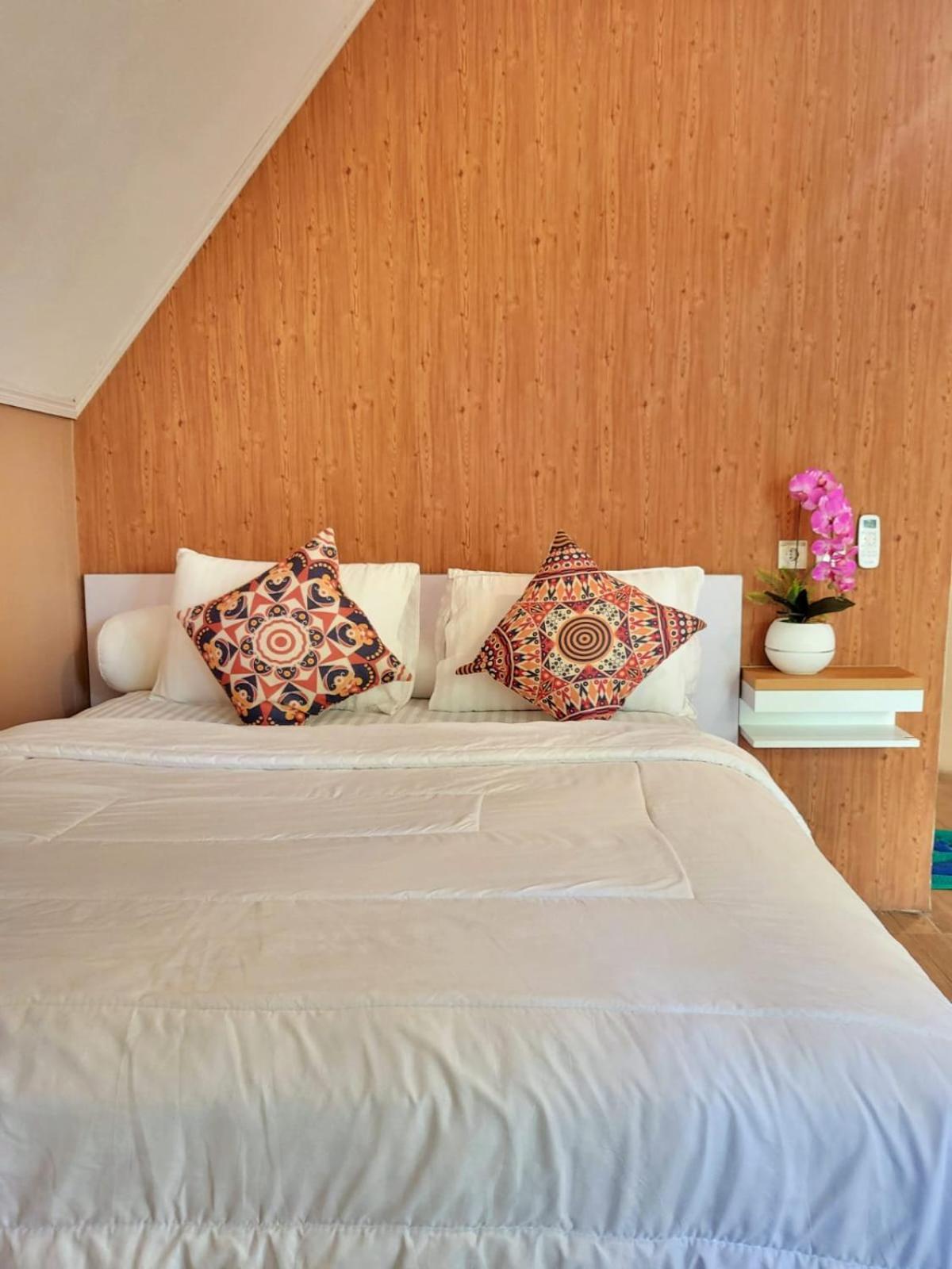 Bruri Villa Alor Kecil エクステリア 写真