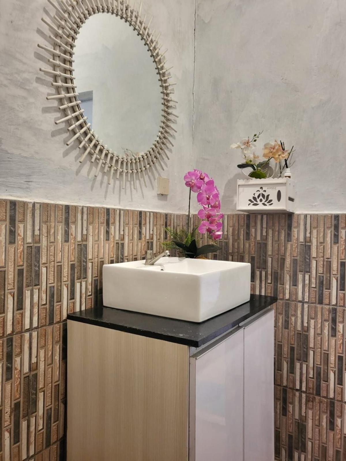 Bruri Villa Alor Kecil エクステリア 写真